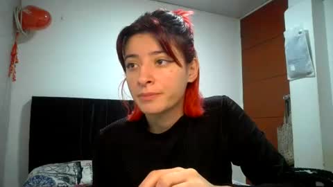 bella_thorne1999 online show from June 19, 9:40 pm