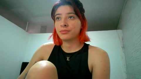 bella_thorne1999 online show from June 28, 4:57 pm