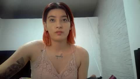 bella_thorne1999 online show from July 21, 10:01 pm