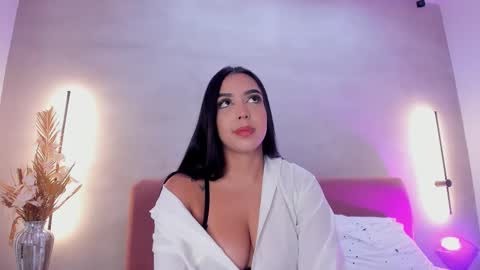  B E L L A   online show from March 27, 8:08 pm