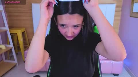 Bella online show from March 5, 12:45 pm