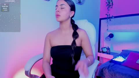 BELLA online show from February 5, 9:30 pm