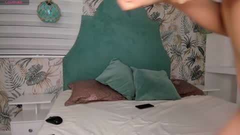 Bella Becca  online show from December 14, 6:20 pm