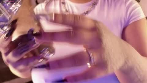 Bella  online show from December 5, 11:08 am