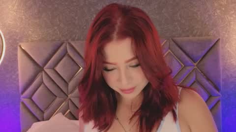 Snapshot of bellaa_swant chatting on November 14, 7:45 pm Cris online show from November 14, 7:45 pm