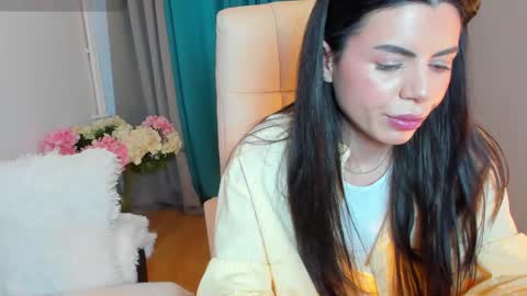 BellaAnna online show from March 10, 12:48 pm