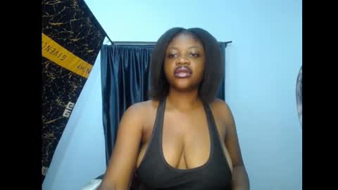 Snapshot of bellababy7 chatting on March 28, 6:29 pm bella online show from March 28, 6:29 pm