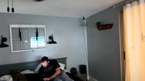 Snapshot of bellabeanz chatting on March 2, 12:42 am Roxy Rain online show from March 2, 12:42 am