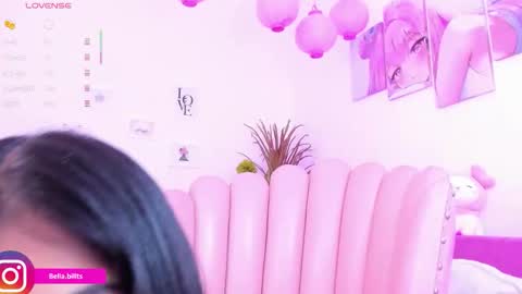 Bella online show from December 2, 1:17 pm