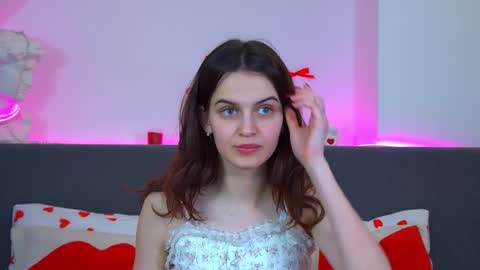 Bella online show from February 9, 11:58 am