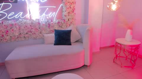  Bella C  online show from December 5, 12:14 pm