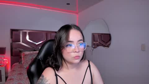 Snapshot of belladiamond18 chatting on January 9, 2:22 am TELL ME GODDESS NEXT Transmission 01122024 9PM TO 4AMColombian hour THANKS Follow me online show from January 9, 2:22 am