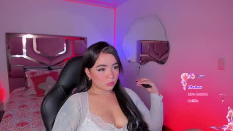 Snapshot of belladiamond18 chatting on February 6, 2:22 am TELL ME GODDESS NEXT Transmission 01122024 9PM TO 4AMColombian hour THANKS Follow me online show from February 6, 2:22 am