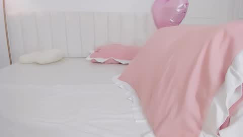 Bella online show from March 2, 5:41 am