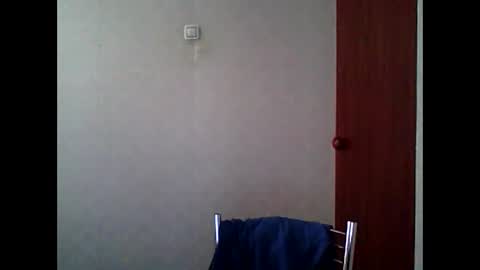 Snapshot of bellalove335 chatting on February 19, 10:45 am bellalove335 online show from February 19, 10:45 am