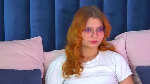 BellaMarebelle online show from September 26, 4:38 am