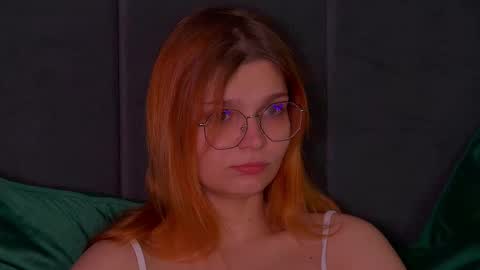 BellaMarebelle online show from October 12, 4:55 am