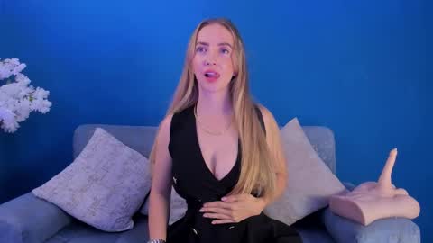 Bella Marie online show from November 17, 9:20 pm