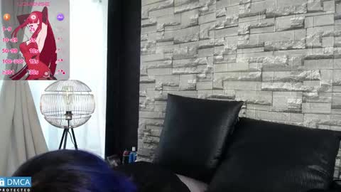   online show from February 3, 3:49 pm