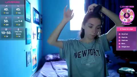 bellaqueen0701 online show from September 9, 9:31 am