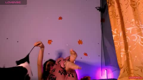 bellaqueen0701 online show from November 6, 6:53 pm