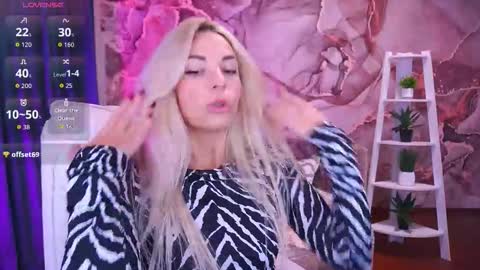 Bella online show from December 2, 6:41 am