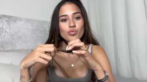 Snapshot of bellashoreeee chatting on September 26, 10:47 pm bellashoreeee online show from September 26, 10:47 pm