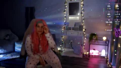 Snapshot of bellastar84 chatting on March 17, 11:24 am Starr40 online show from March 17, 11:24 am