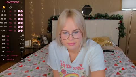 Snapshot of bellatip chatting on January 12, 4:00 am Bella online show from January 12, 4:00 am