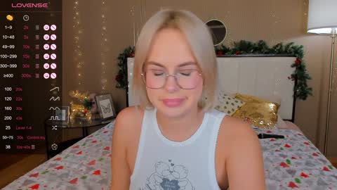 Snapshot of bellatip chatting on January 16, 4:07 am Bella online show from January 16, 4:07 am