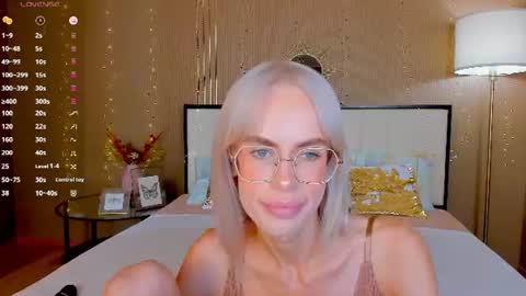 Bella online show from June 22, 3:25 am