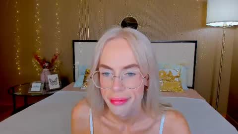 Bella online show from June 28, 12:49 am