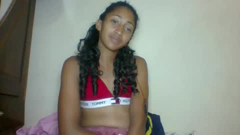 belle_annah online show from May 14, 6:15 pm