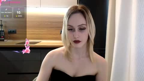 Belle online show from May 6, 12:10 pm