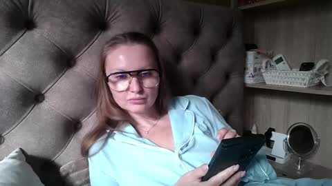 Amelia online show from October 17, 11:24 am