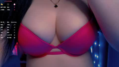 Hello I am kind friendly and cute girl online show from May 5, 9:01 pm