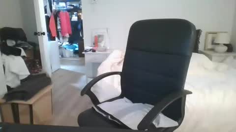 Snapshot of bellequeue19758 chatting on November 19, 11:10 am bellequeue19758 online show from November 19, 11:10 am