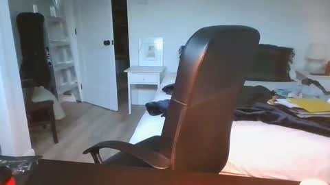 Snapshot of bellequeue19758 chatting on February 1, 12:37 pm bellequeue19758 online show from February 1, 12:37 pm