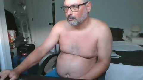 Snapshot of bellequeue19758 chatting on April 4, 11:40 am bellequeue19758 online show from April 4, 11:40 am