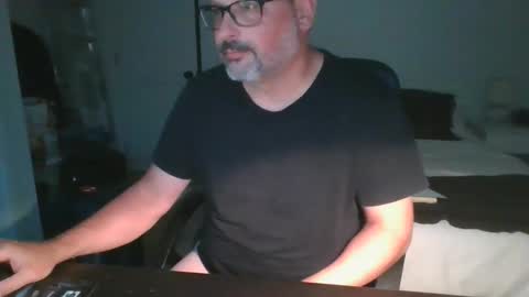 Snapshot of bellequeue19758 chatting on April 5, 10:45 am bellequeue19758 online show from April 5, 10:45 am