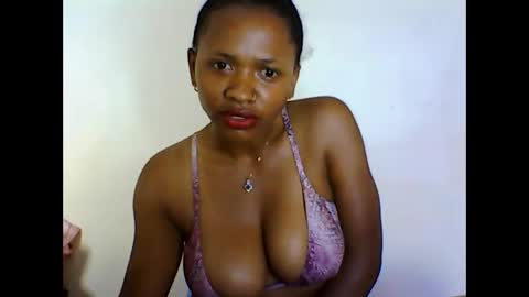 Snapshot of bellewivy chatting on September 20, 2:51 pm bellewivy online show from September 20, 2:51 pm