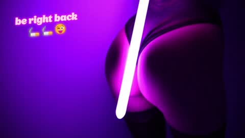 Your Annabelle Wolf  online show from January 21, 2:26 pm