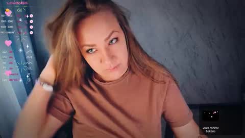 Your Annabelle Wolf  online show from October 16, 7:31 am