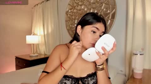 Belinda online show from November 1, 7:05 pm