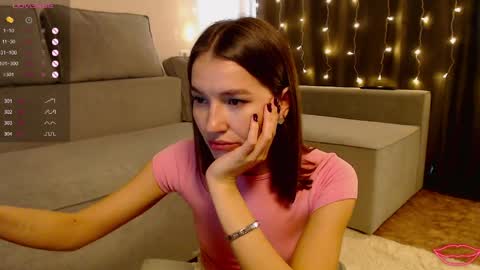 Snapshot of bellla_haddid chatting on May 8, 2:39 am Bella online show from May 8, 2:39 am