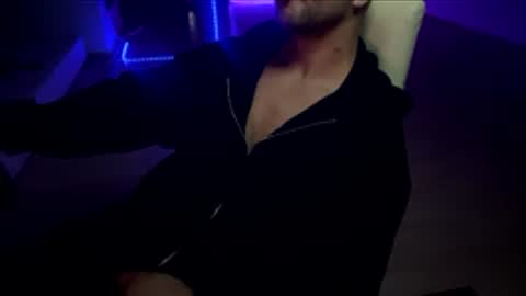 bello477192 online show from April 12, 8:47 pm