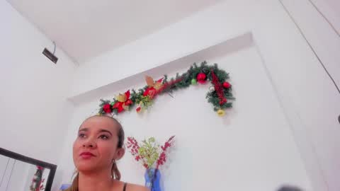 Snapshot of bellota_flak chatting on December 13, 10:30 am Bellota Flak online show from December 13, 10:30 am
