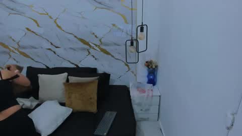 Snapshot of bellota_flak chatting on February 4, 3:44 am Bellota Flak online show from February 4, 3:44 am