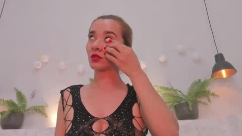 Snapshot of bellota_flak chatting on March 11, 6:43 am Bellota Flak online show from March 11, 6:43 am