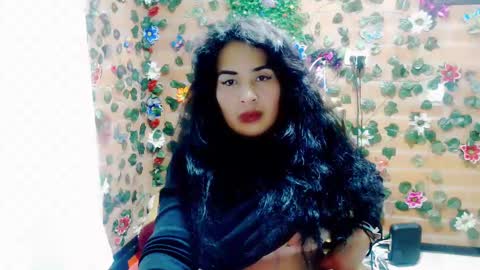 Snapshot of belly_silky chatting on January 19, 8:18 am Belly online show from January 19, 8:18 am
